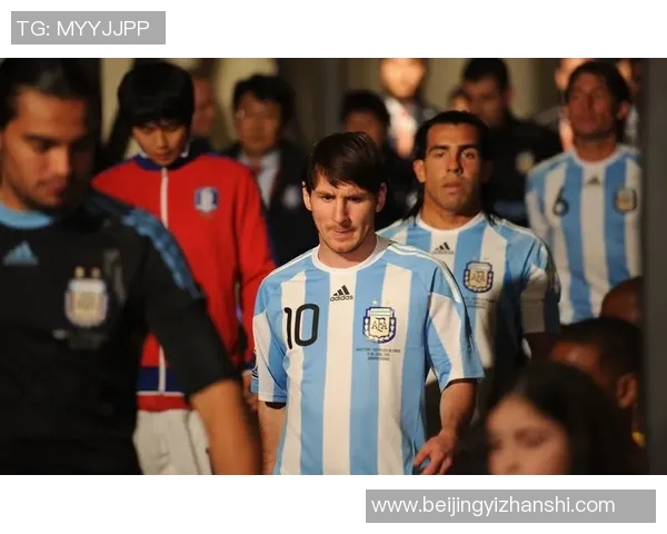 足球明星们送上新年祝福视频欢庆佳节共迎美好未来