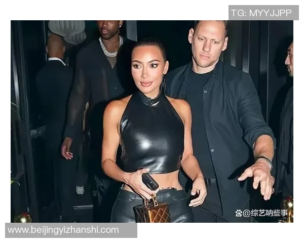 足球明星背后的她们揭秘那些不为人知的女性故事与支持力量