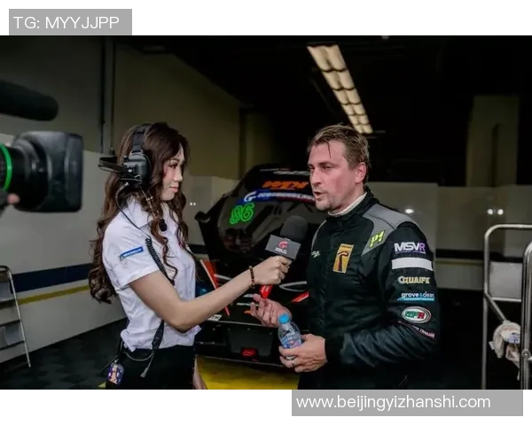 足球明星亲临龙岩激情对决精彩瞬间回顾视频分享